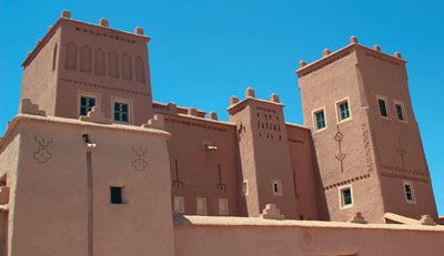 الدار البيضاء : توقيع اتفاقية إطار للشراكة تتعلق بترميم القصور والقصبات بالمغرب