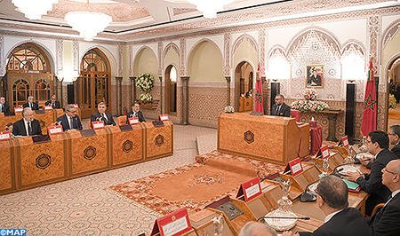 جلالة الملك يترأس بالقصر الملكي بالدار البيضاء مجلسا وزاريا