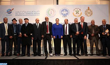 الوساطة تساهم في حل النزاعات داخل المقاولات