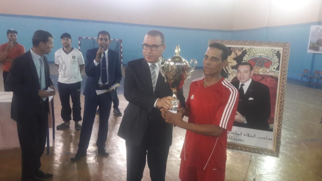 الرشيدية: تتويج فريق  حي اولاد الحاج بالدوري الإقليمي لكرة القدم المصغرة