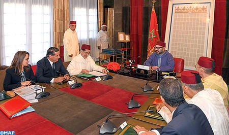 الديوان الملكي:جلالة الملك يترأس بالقصر الملكي بالرباط اجتماعا خصص لإشكالية الماء