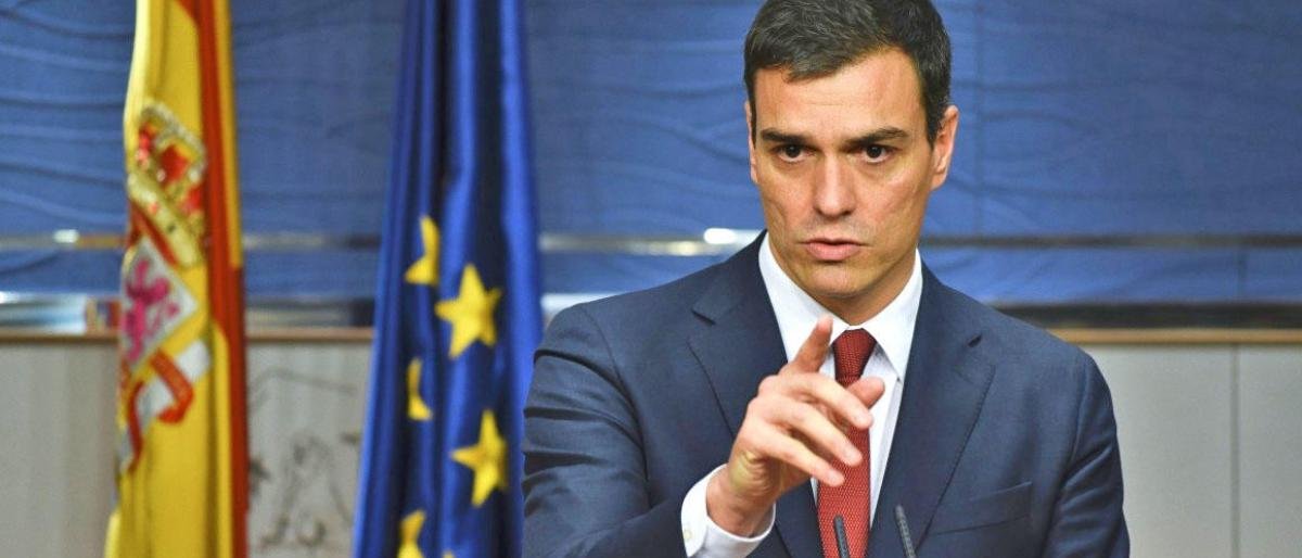 مساءلة رئيس الحكومة الإسبانية حول جرائم وانتهاكات  البوليساريو في مخيمات تندوف