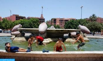 موجة حرارة مصحوبة برياح (الشركي) مرتقبة ابتداء من اليوم السبت وإلى غاية بعد غد الاثنين بعدد من مناطق المملكة