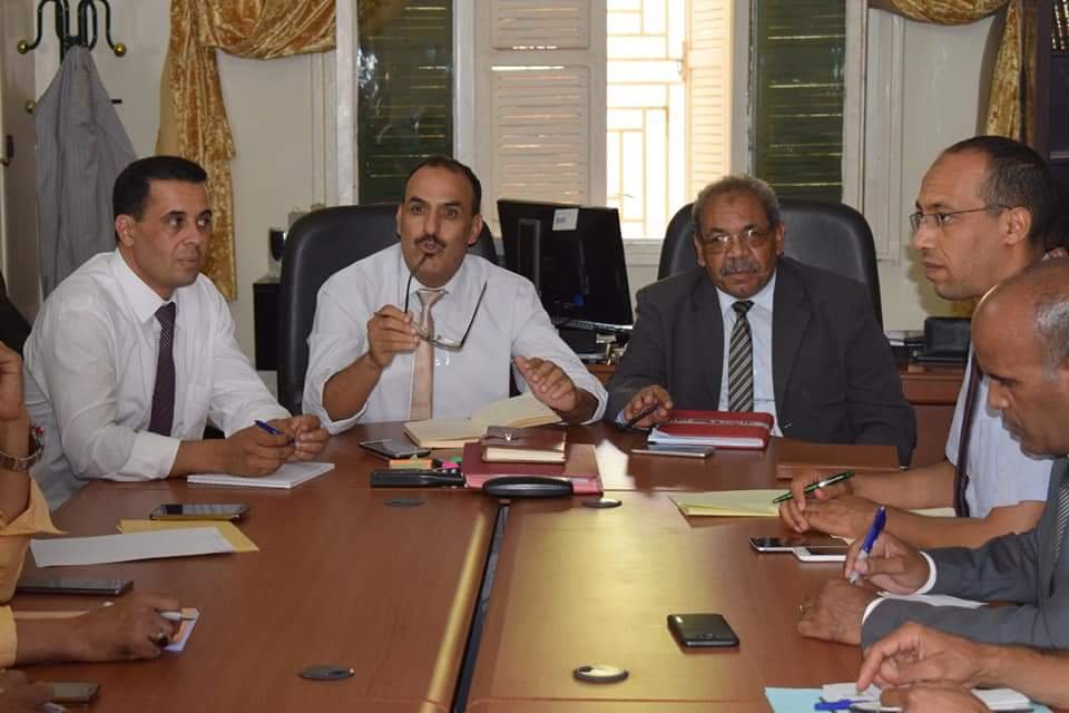 المدير الإقليمي بالرشيدية يعقد اجتماعا تواصليا لفائدة موظفات وموظفي وأطر مصالح المديرية