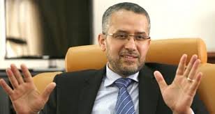 سفينة الشوباني تقترب من الغر ق!!