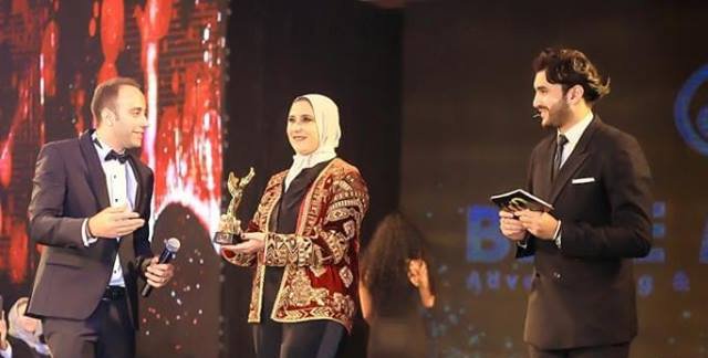 تكريم المصممة هدى بنمليح في مهرجان “الشرق الاوسط للموضة” بالقاهرة