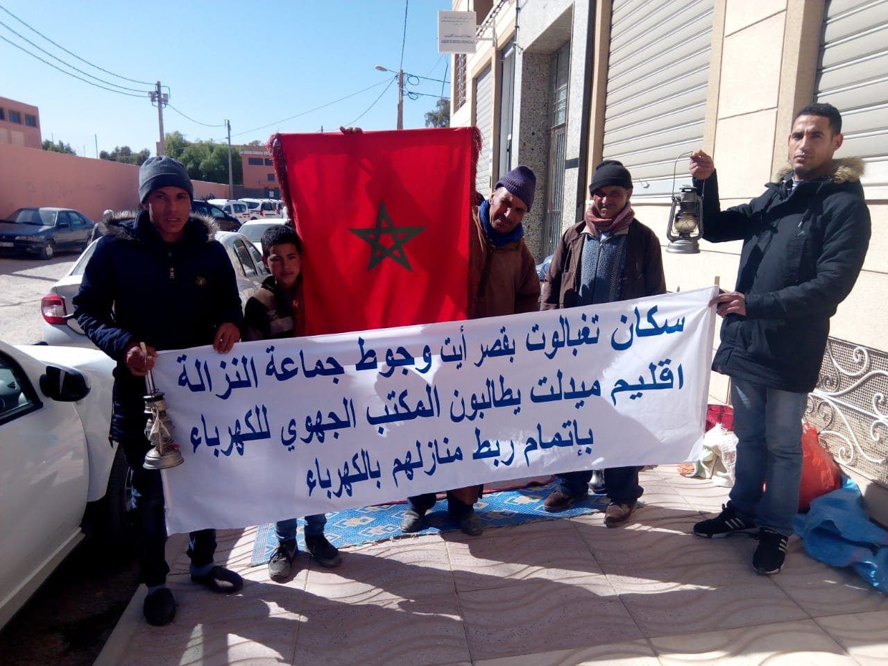 جماعة النزالة ساكنة تغبالوت بقصر ايت وجوط تستثنى من الربط بالتيار الكهربائي