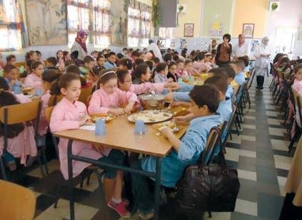 رفع ميزانية الإطعام المدرسي والداخليات إلى مليار و470 مليون درهم بزيادة 50% لفائدة مليون و100 الف تلميذ جلهم بالعالم القروي.