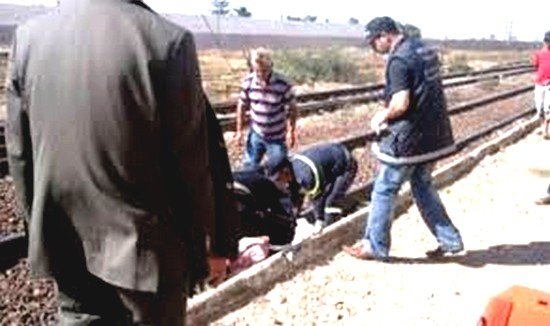 شاب يعرض نفسه للقطار و تتحول جثته الى أشلاء…