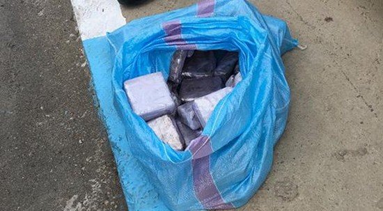 حجز 14 كلغ من مخدر الشيرا بمعبر باب سبتة