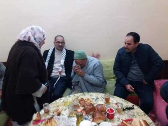 أحمد ويحمان يعانق الحرية فجرا و يحل في بيت والوالديه بمدينة الرشيدية