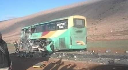 مقتل 4 اشخاص وإصابة اخرين في حادثة سير نواحي كلميم