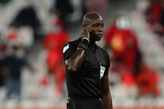 السنغالي ماغيت ندياي حكما لمباراة المغرب ومصر