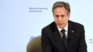 بلينكن.. كل ما نراه يشير إلى أن الغزو الروسي لأوكرانيا بات وشيكا