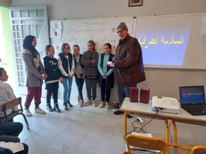 تونفيت.. أنشطة تحسيسية لفائدة تلاميذ مؤسسة موحى وعسوارفيق حول قواعد السلامة الطرقية