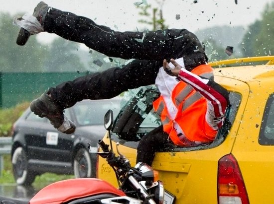 حوادث السير تخلف 25 قتيلا في أسبوع