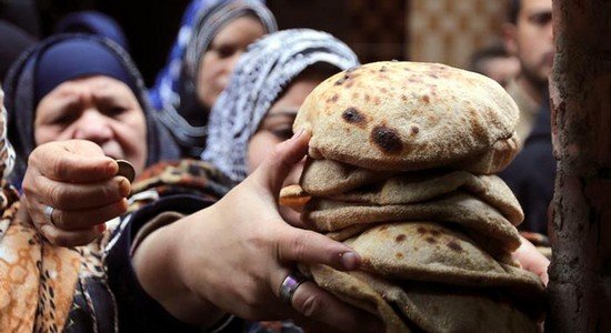 لقجع.. ارتفاع تكاليف القمح اللين والدولة تدعم 6.25 مليون قنطار سنويا من الدقيق