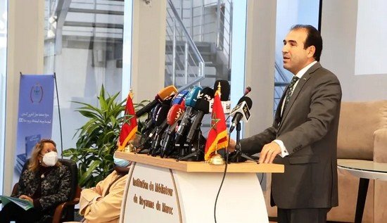 الوسيط يطالب بآلية تشريعية لتفعيل “ثقافة الاعتذار” داخل الإدارة
