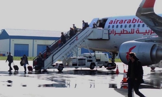 وصول أول رحلة لمغاربة أوكرانيا إلى مطار بطنجة