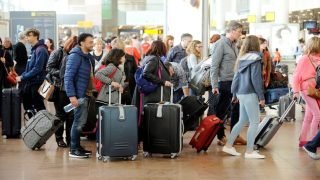 المملكة المغربية تنهي العمل باختبارات فحص كوفيد على المسافرين