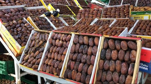 تجار السوق اليومي يكشفون أسعار بعض السلع