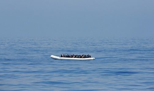 البحرية الملكية تقدم المساعدة ل32 مرشحا للهجرة