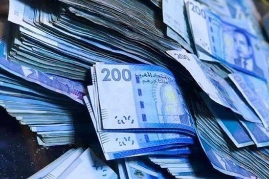 توقيف شخصين بحوزتهما أوراق مالية مزيفة بأرفود