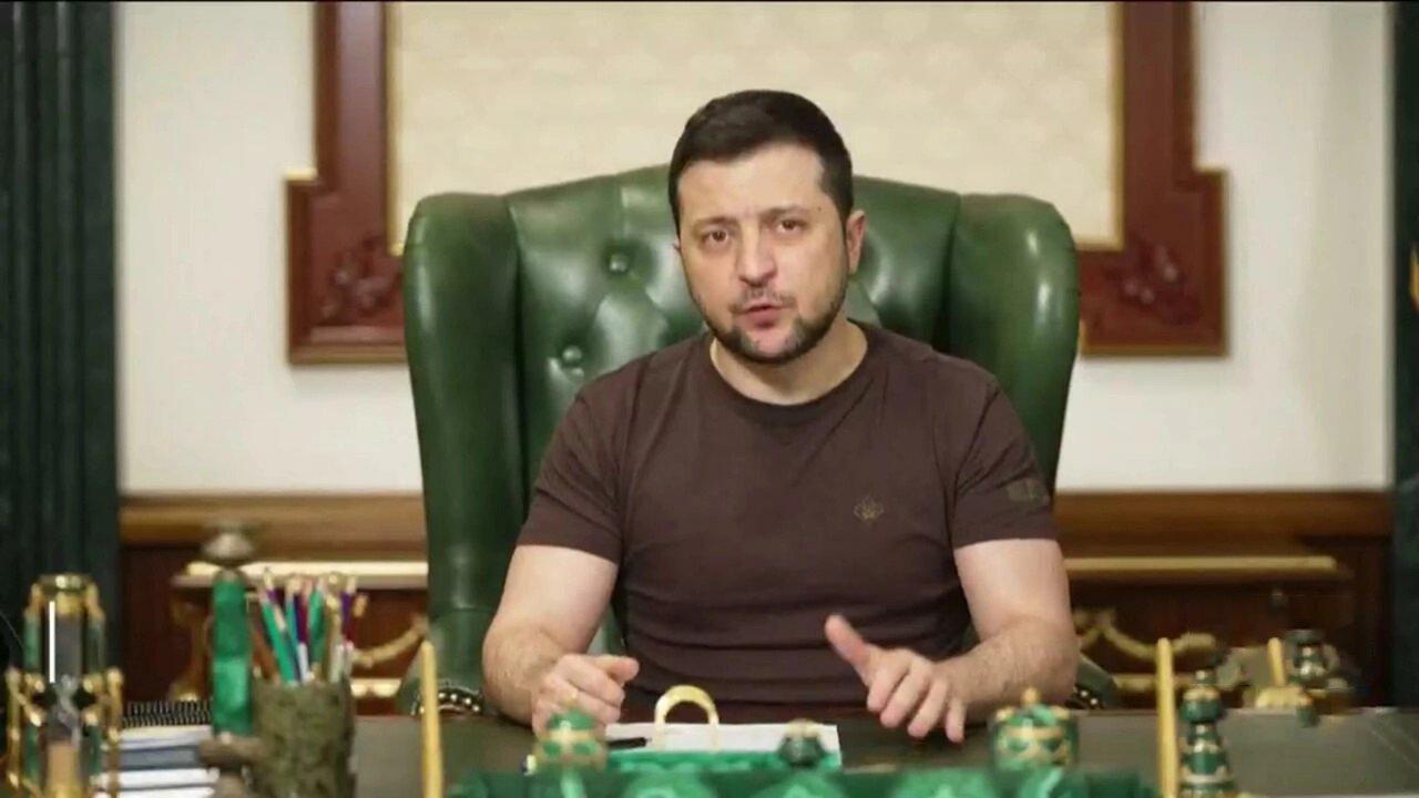 رئيس أوكرانيا يطلب من الدول الغربية دعم بلاده بالمزيد من الأسلحة