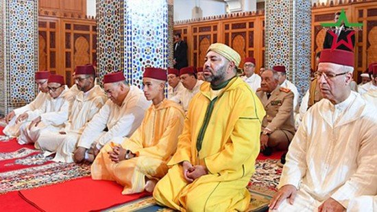 أمير المؤمنين يأمر بفتح المساجد التي شيدت أو أعيد بناؤها أو تم ترميمها