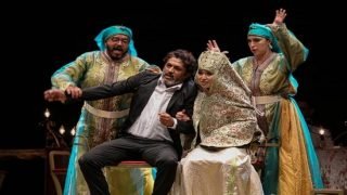 من جديد.. مسرح محمد الخامس يشهد عرض مسرحية "بضاض" احتفالا باليوم العالمي للمسرح