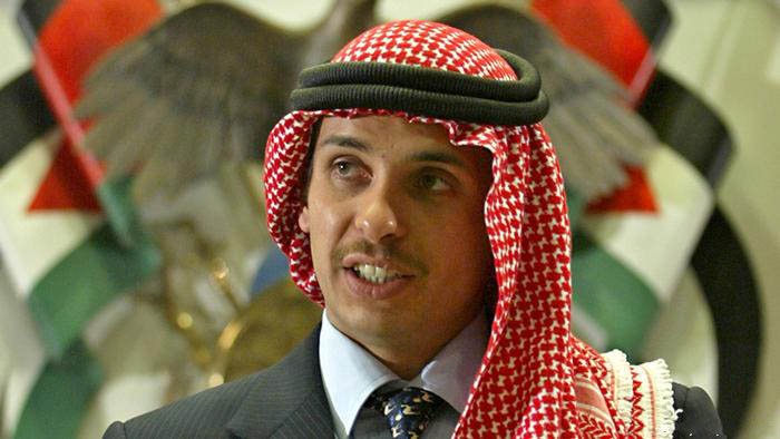 ولي العهد الأردني السابق حمزة بن الحسين يعلن تخليه عن لقب “أمير” (وثيقة)