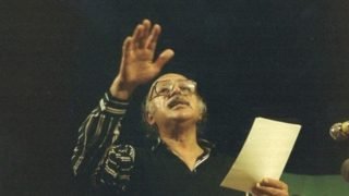 مظفر النواب الشاعر العراقي الكبير يرحل تاركا إرثا عظيما من القصائد