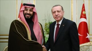 بن سلمان يلتقي بأردوغان للمرة الأولى منذ مقتل خاشقجي لإعادة إحياء العلاقات بين البلدين