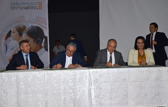 رئيس مجلس جهة درعة تافيلالت يوقع مذكرة تفاهم تهم المناطق الصناعية بالجهة