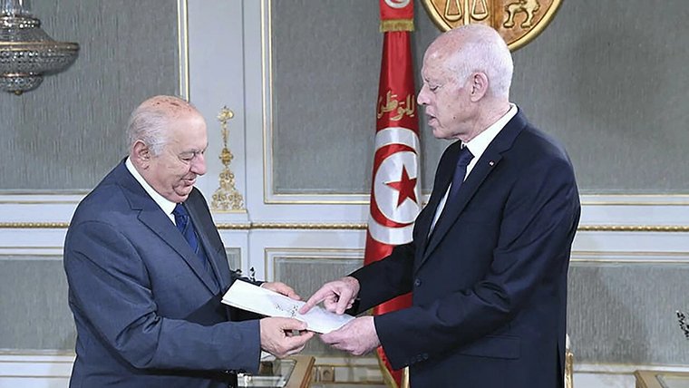 الصادق بلعيد: النص الذي اقترحه سعيّد من شأنه تمهيد الطريق “لديكتاتورية مشينة”