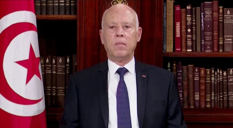 قيس سعيد يدعو التونسيين للتصويت بنعم على مشروع الدستور الجديد