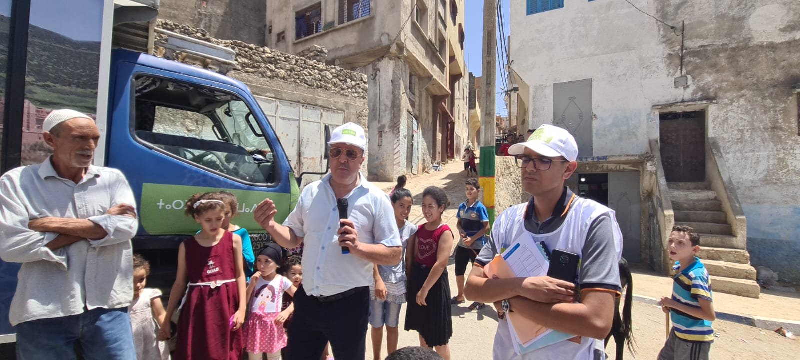 قافلة القرب للتعمير تحط الرحال بالجماعة القروية المغاصين التابعة لعمالة مكناس