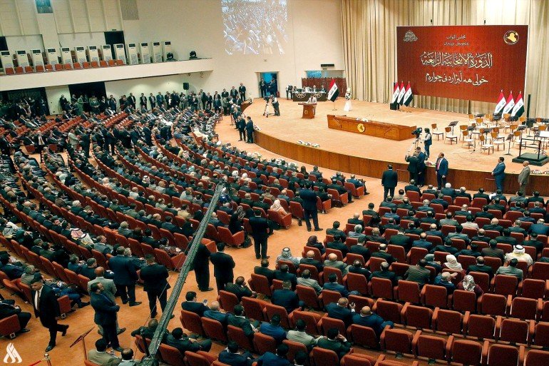 العراق.. المحكمة الاتحادية تؤجل دعوى حل البرلمان والتيار الصدري يقاطع الحوار الوطني