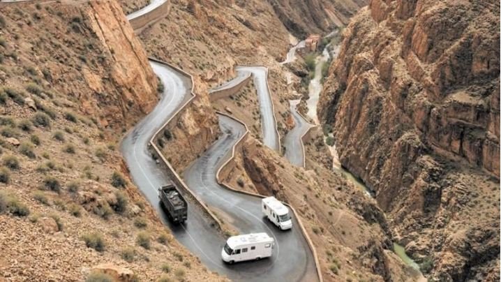 وزارة : الطريق الوطنية بين مراكش وورزازات لم تسجل انهيار لأي قنطرة