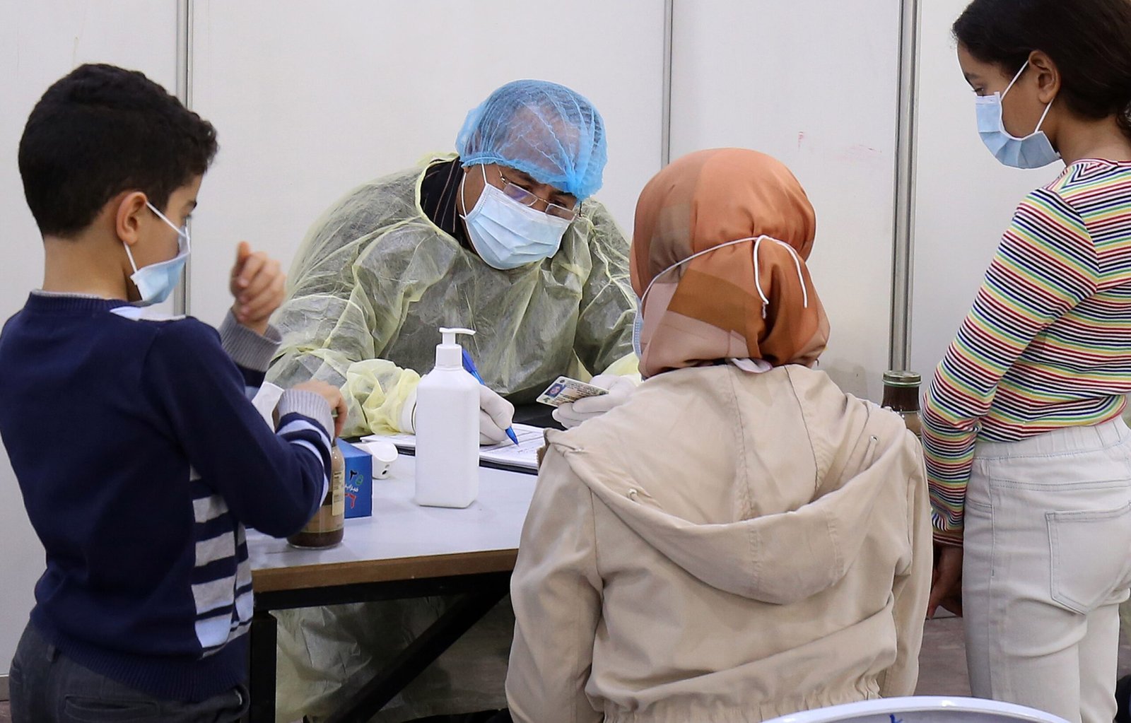 قرار لوزارة الإقتصاد والمالية يحدد أسعار اختبارات كورونا