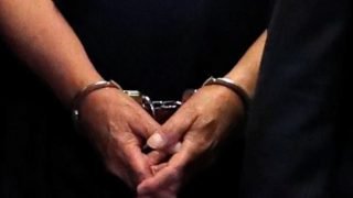 منتحل صفة مسؤول قضائي يسقط في قبضة أمن الناظور