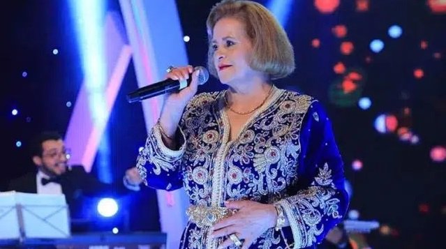 وفاة خديجة البيضاوية “ملكة العيطة المرساوية ” بعد صراع طويل مع السرطان