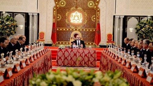 جلالة الملك يترأس مجلسا وزاريا