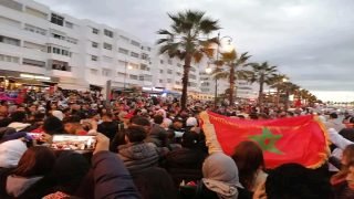 احتفالات غير مسبوقة للمغاربة بعد تأهل الأسود (فيديو)