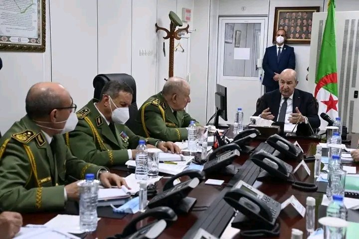 أرجل كابرانات الجزائر ترتعد خوفاً من عودة الحراك