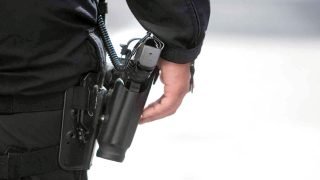 شرطي يُشهر سلاحه الوظيفي لتوقيف جانح بسلا