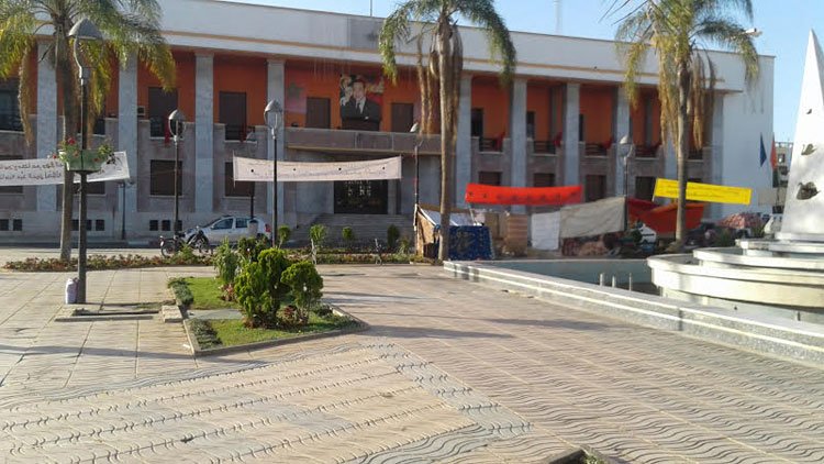 في عز توقيع ميثاق الأغلبية.. استقالة تهز جماعة القنيطرة