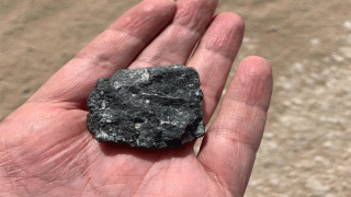 نيزك سقط بالمغرب يكشف عن وجود الحياة في المريخ