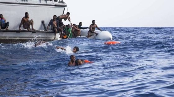 البحرية الملكية تسعف مرشحين للهجرة السرية