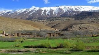 أجواء باردة وقطرات مطرية متفرقة بهذه المناطق